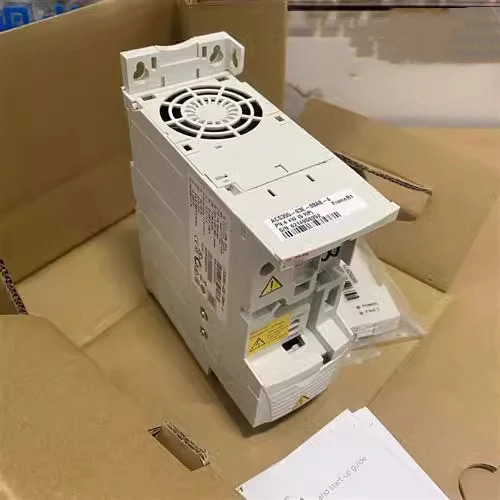 오리지널 ACS355-03E-23A1-4 범소형 기계식 드라이브 인버터 11KW 3상380V