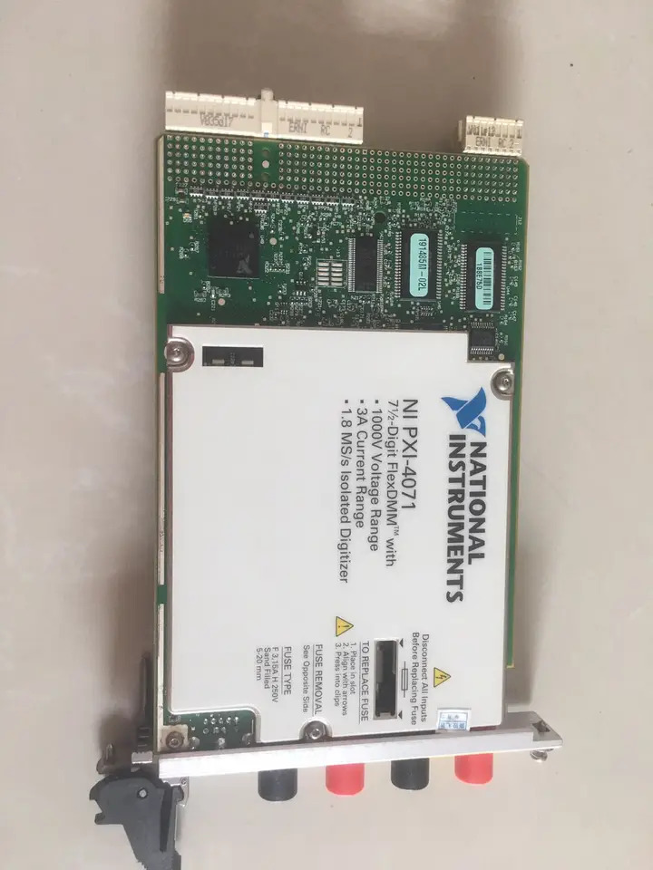 오리지널 NI PXI-4071 7 A 하프 디지털 멀티미터 778271-01