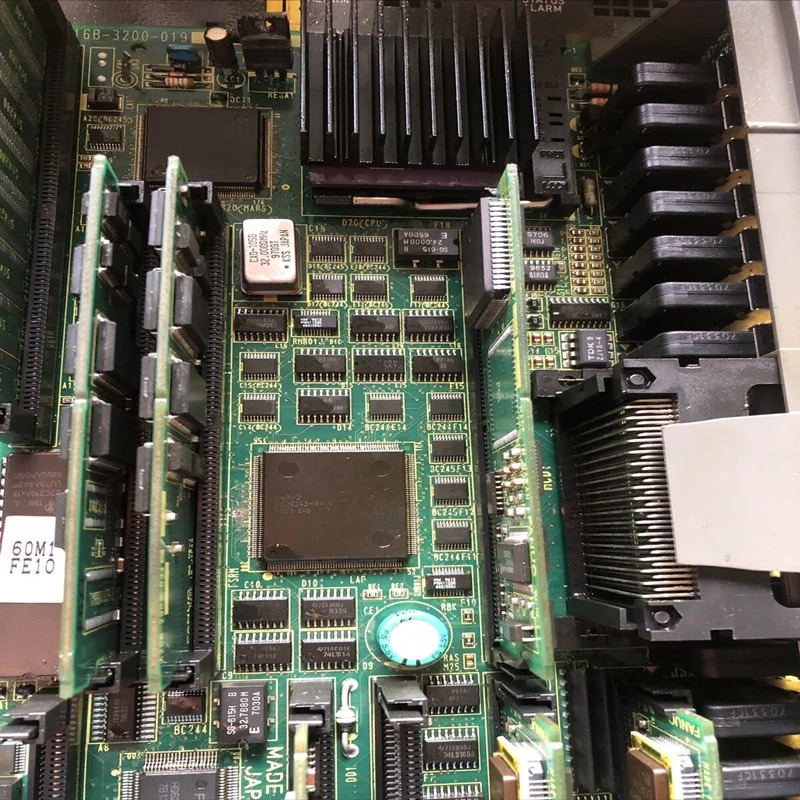 메CPU 보드 A16B-3200-0190