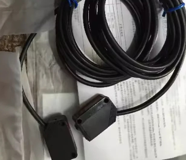 E3Z-T61-M1J E3Z-T81-M1J E3Z-T81K-M3J E3Z-T81AK-M1J E3ZG-R61-M1J E3Z-D81-M3J