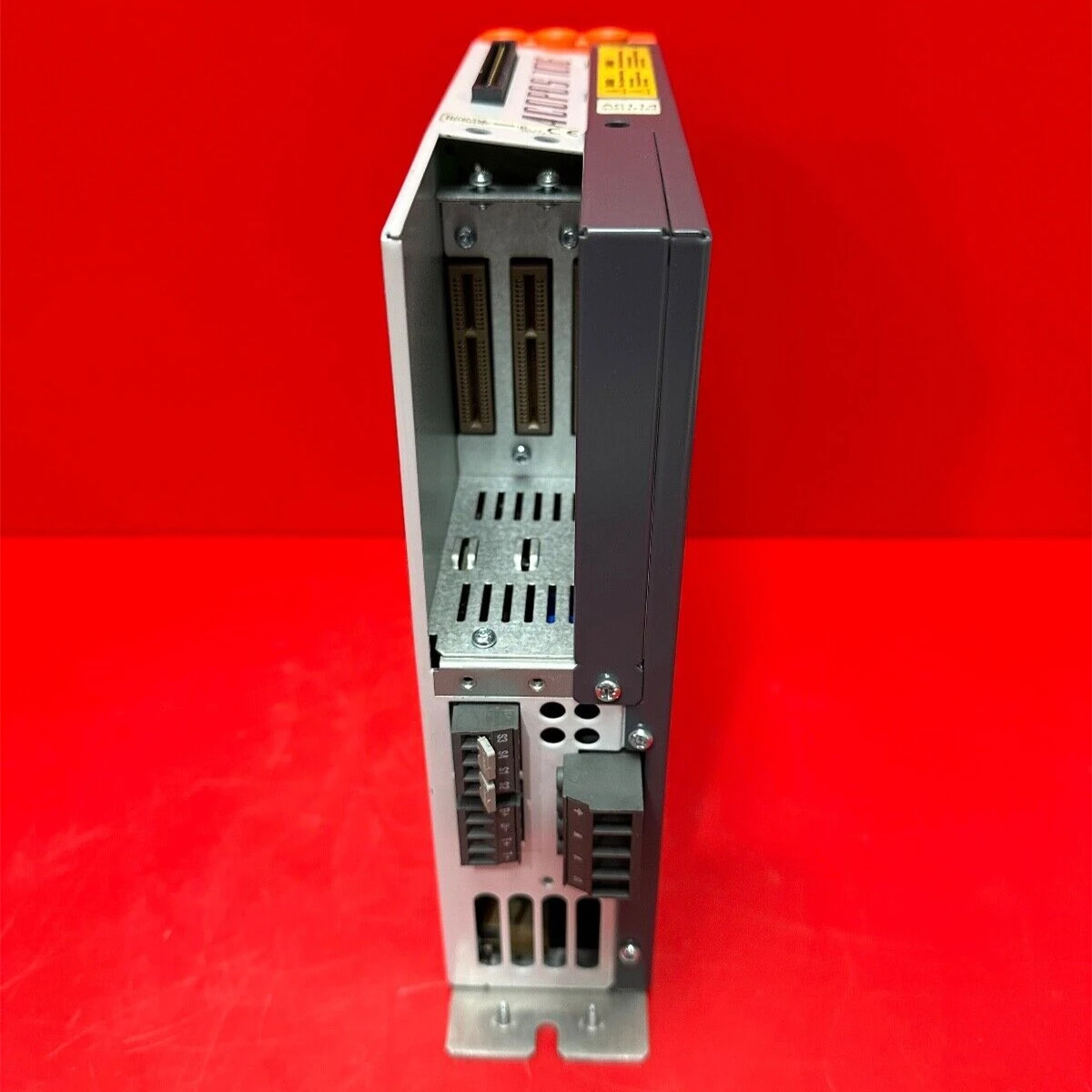 서보 드라이브 8V1016.00-2