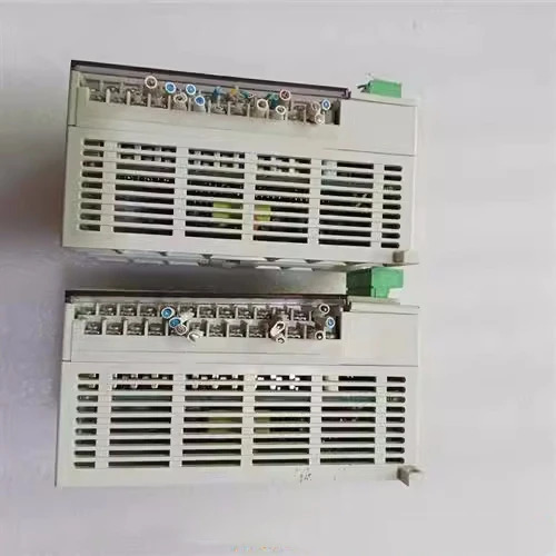 XCM-32T3-E 모션 컨트롤 PLC펄스 출력 AC220V 18 DI 14 DO 트랜지스터 3 채널