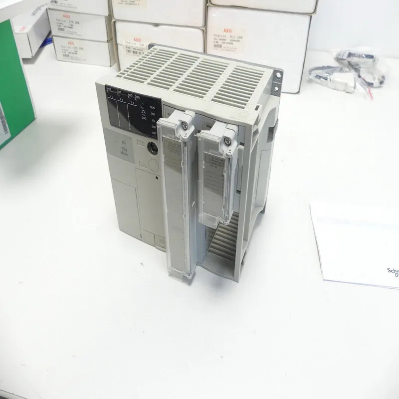 PLC 모듈 TSX 3710028 DR1 상태