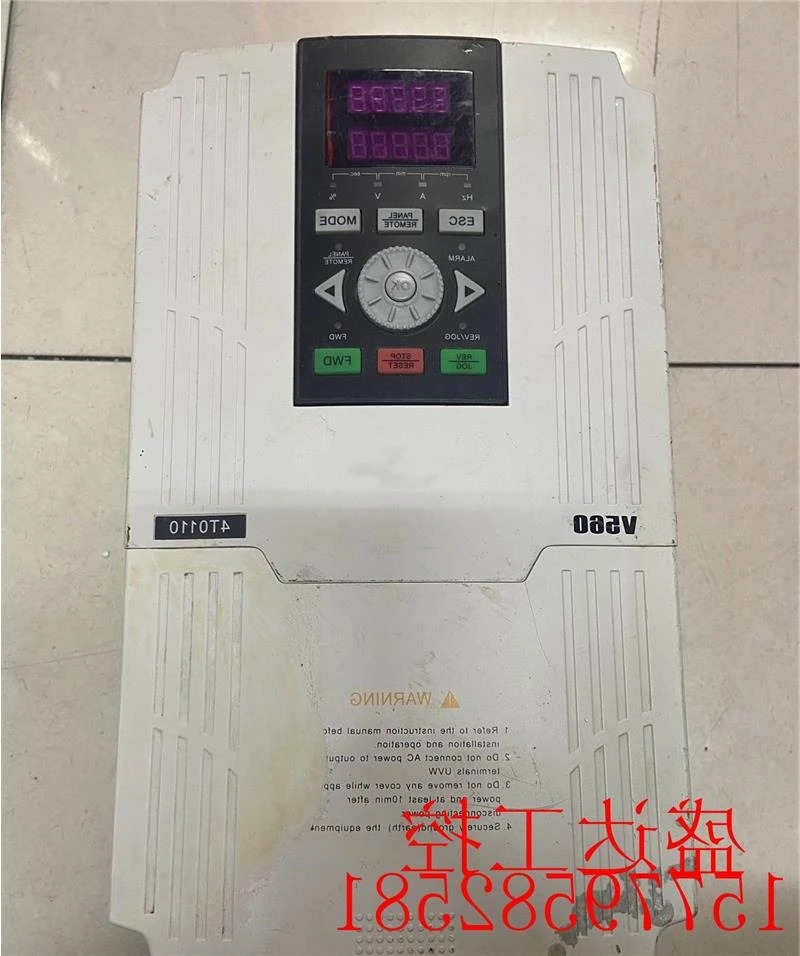 기계오리지널 V560-4T0110 3상VFD 인버터 루프 벡터380V 11kw 14.5hp호환 25A 2000HZ