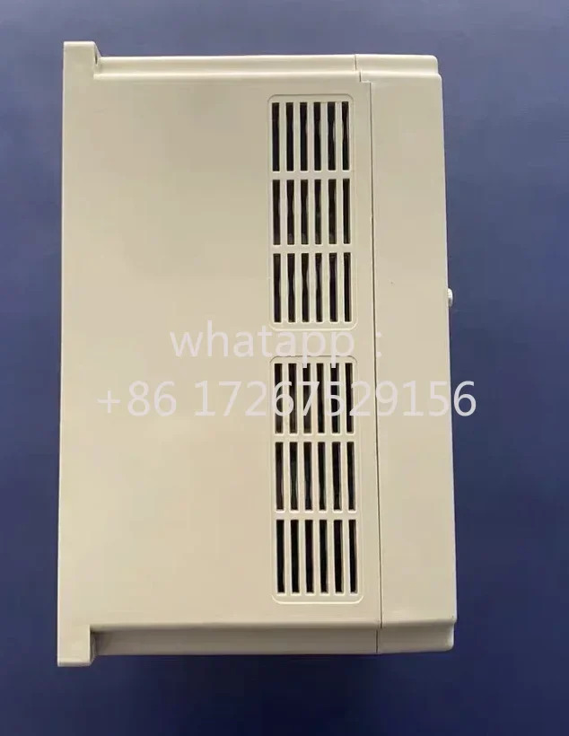 리퍼 V004G3-V5R5P3 인버터
