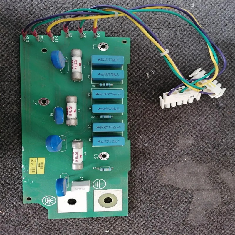 상태 주파수 변환기 ATV61HC11N4