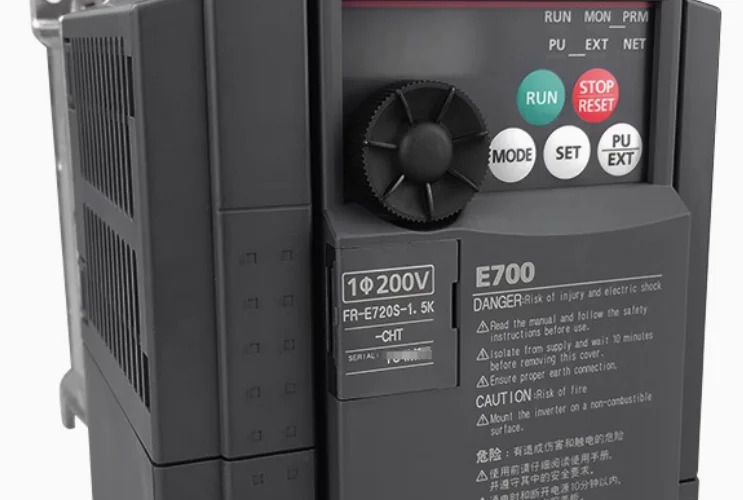 FR-E720S-0.1K FR-E720S-0.2K FR-E720S-0.4K-CHT FR-E720S-0.75K-CHT FR-E720S-1.5K-CHT FR-E720S-2.2K-CH