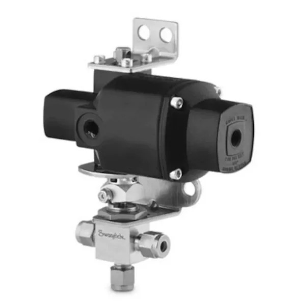 SS-42GXS4-51S 스테인리스강 3방향 볼 밸브 0.35Cv 1/4in. 클램프 조인트 180