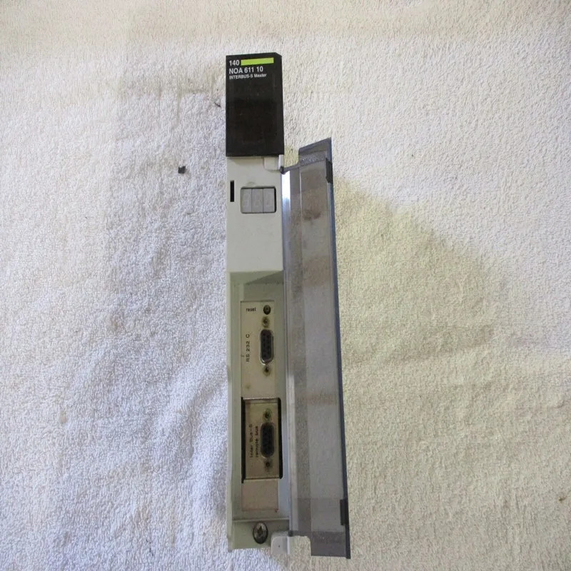 PLC 모듈 140CHS11000