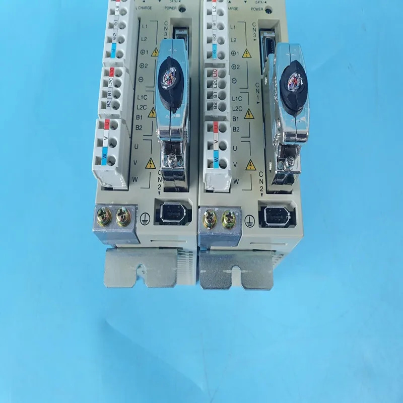 서보 드라이브 SGDM-A3ADA 상태