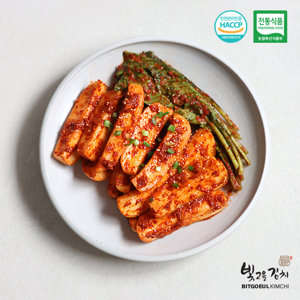빛고을김치 전라도 총각김치 3kg 당일생산 국산 아삭아삭 깊고 진한 양념 이어온 비법젓갈 - 상품 이미지