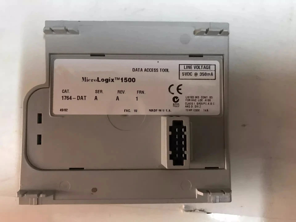 오리지널 PLC MicroLogix 1500 베이스 유닛 1764-DAT