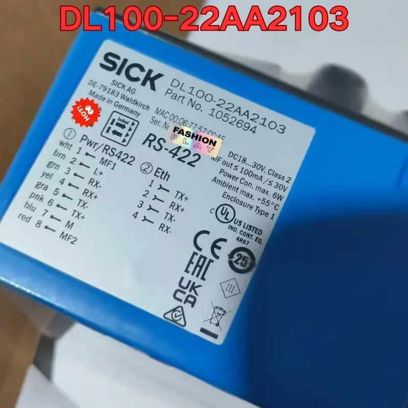 DL100-22AA2103 레이저 거리 측정기 센서