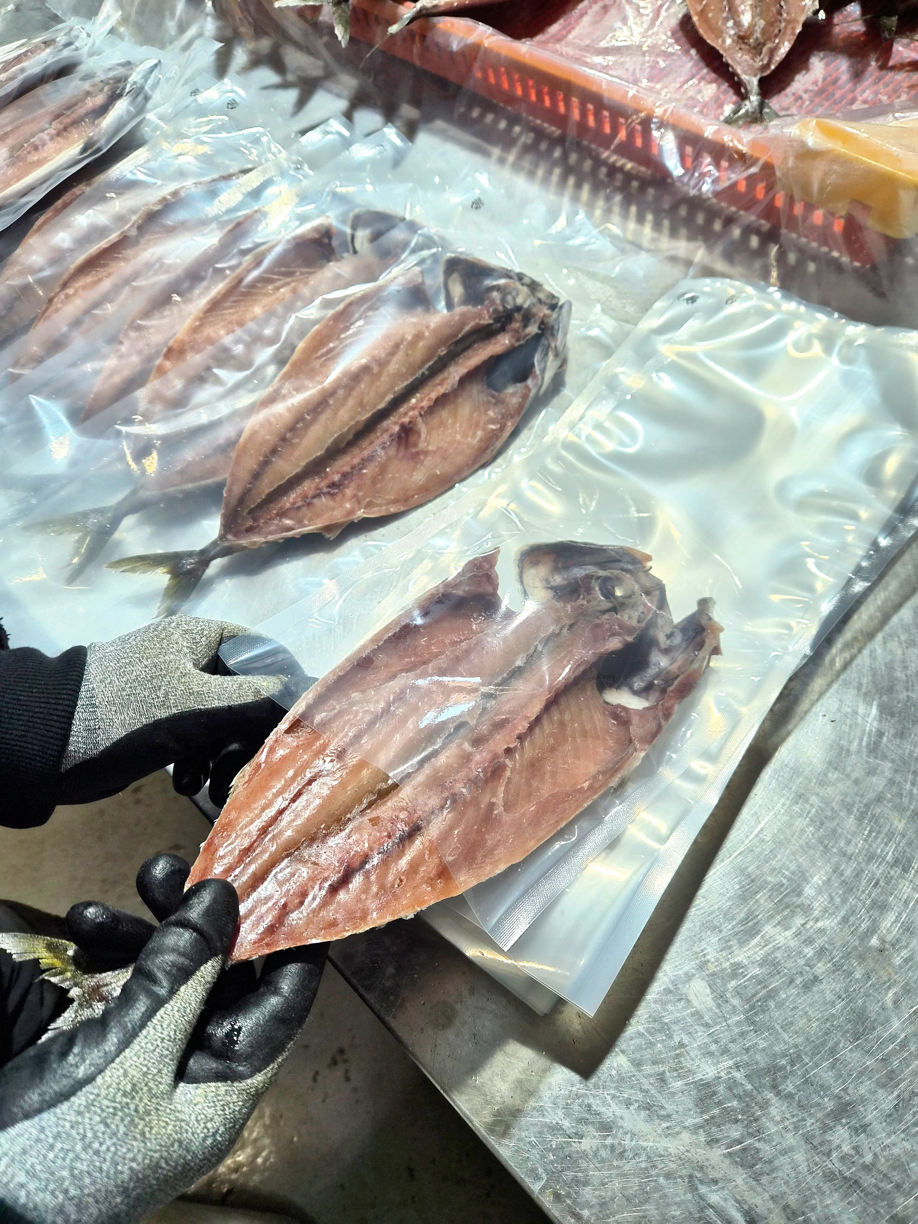 부산 손질 간고등어 3마리 750g - 상품 이미지