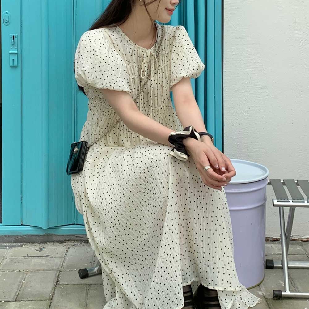 도트 패턴 원피스 여성 여름 패션 휴양지 바캉스 스타일 준비 신혼 - 상품 이미지
