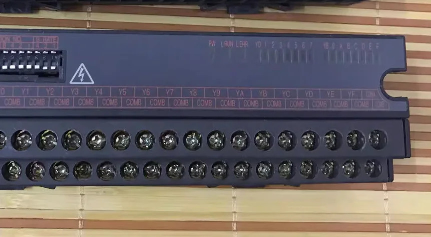AJ65SBTB1-32D AJ65SBTB1-32D1 AJ65SBTB1-32DT AJ65SBTB1-32T AJ65SBTB1-32T1 AJ65SBTB1-32DT1