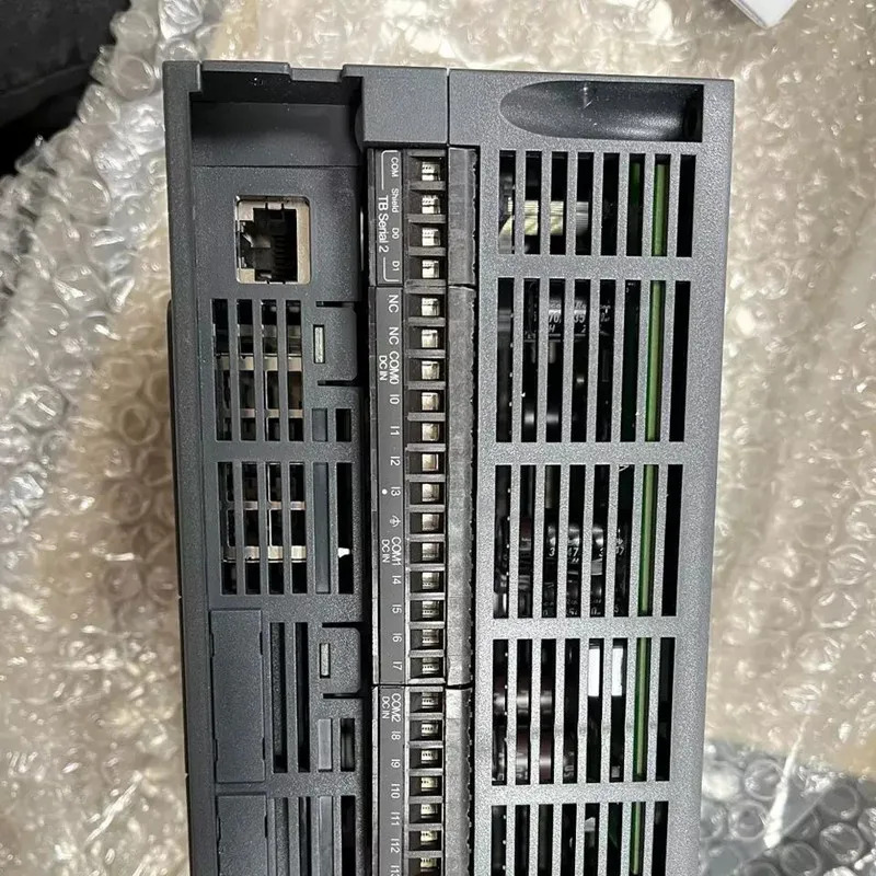 인버터 ATV310HD22N4A