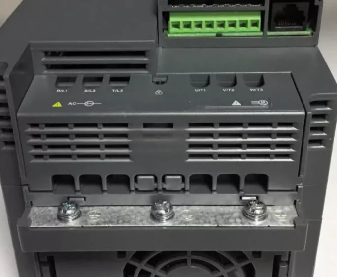 ATV310H037N4A VFD007E43T VFD015E43T VFD022E43A VFD037E43A VFD055E43A