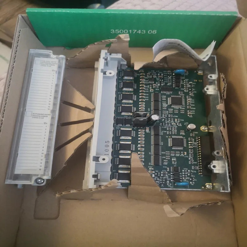 PLC 모듈 TSXDSZ32T2 상태