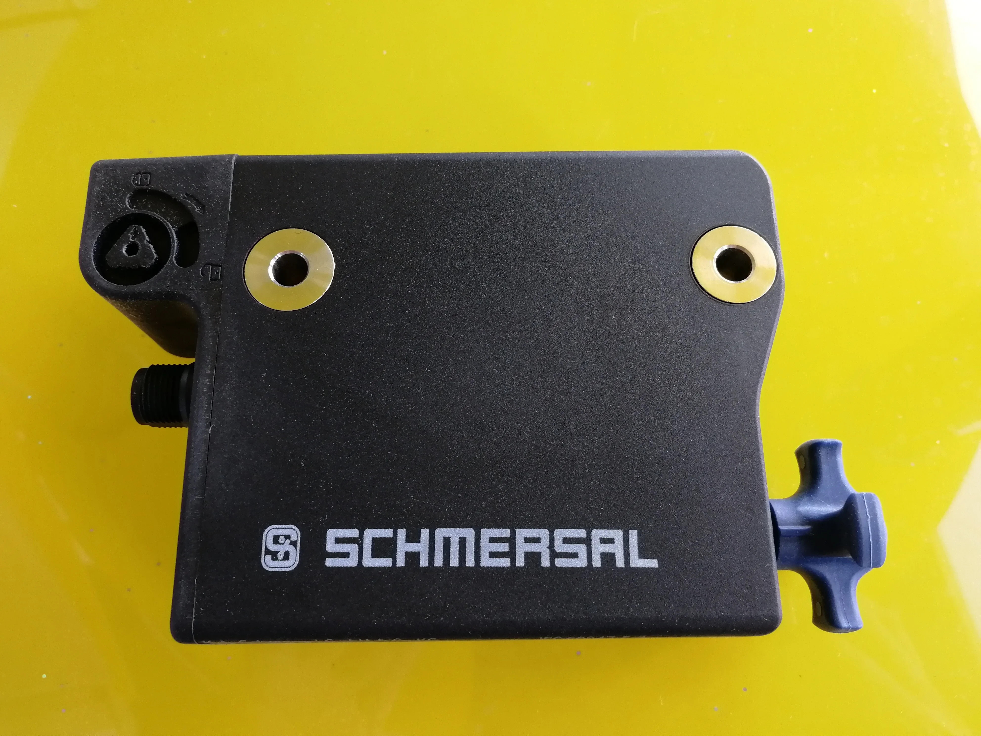 2025.4 Schmeisai 안전 스위치 AZM300Z-I2-ST-1P2P-T 납품 A