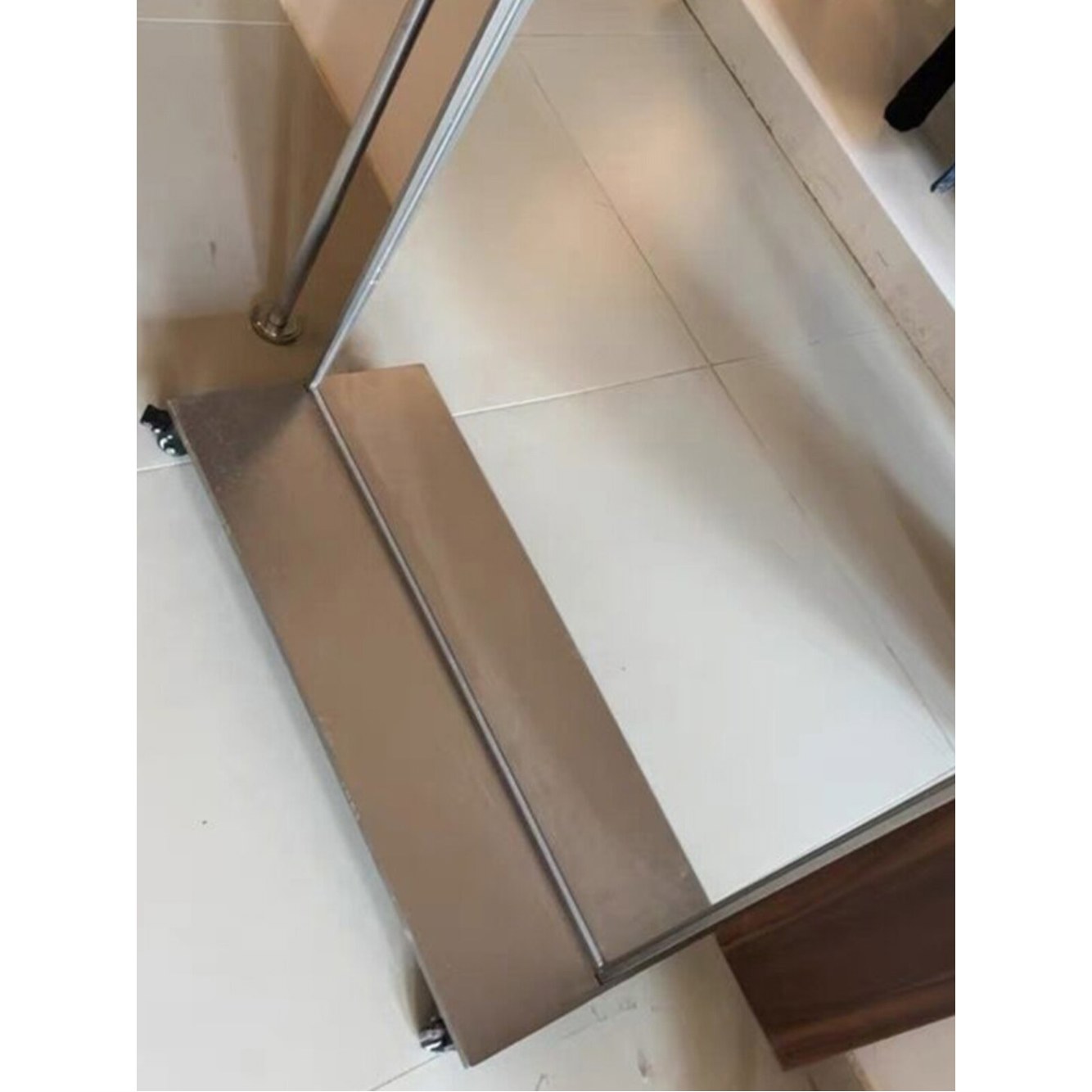 이동식 전신거울 스텐 의류매장 165x46 전신 미러 168x50cm 단면경 이미징 180 70 40 기타 - 상세 이미지 2