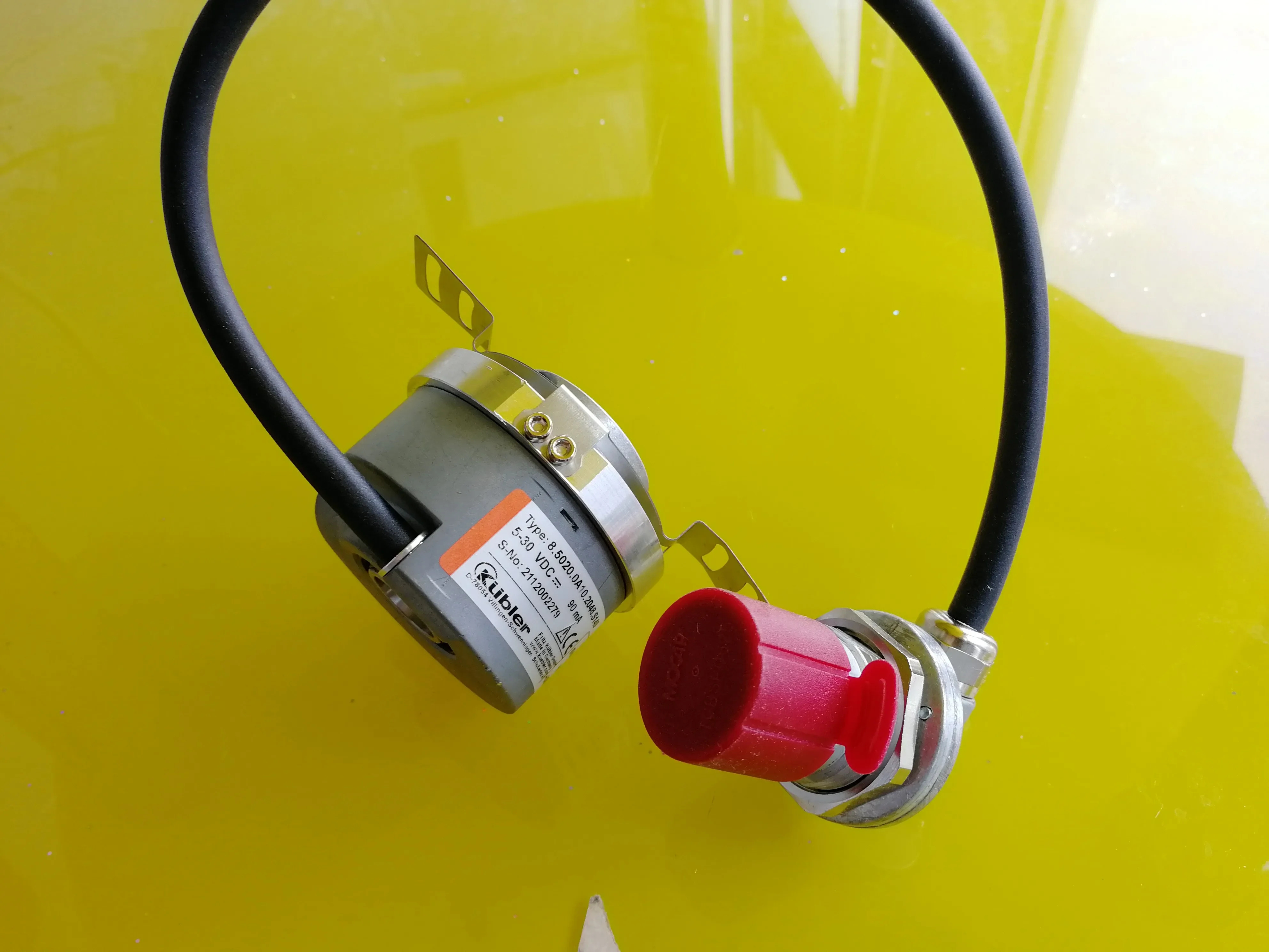 2025.4 Kubler 인코더 8.520.0A10.2048.S149 납품