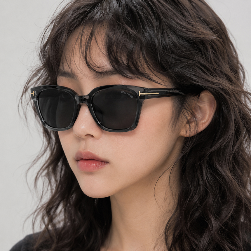 톰포드 스퀘어 뿔테 선글라스 TF892-K 20A 아시안핏 반투명 - 상세 이미지 2