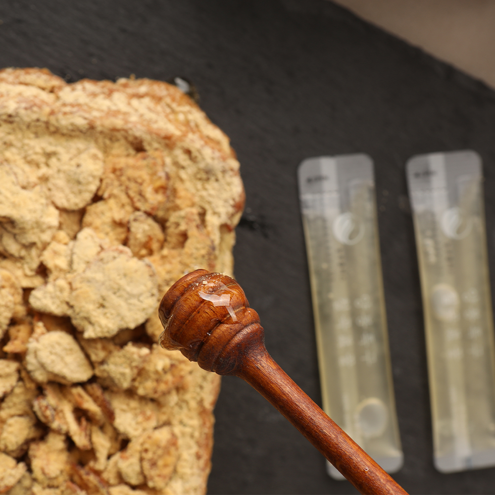 농부플러스 국산 토종꿀 아카시아꿀 밤꿀 잡화꿀 스틱 선물세트 (10g 30개입) 이미지 6