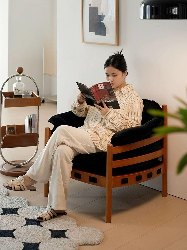 1인용암체어 안락의자 독서의자 휴식의자 낮잠 등받이 북유럽 릴렉스 수유의자 - 상품 이미지