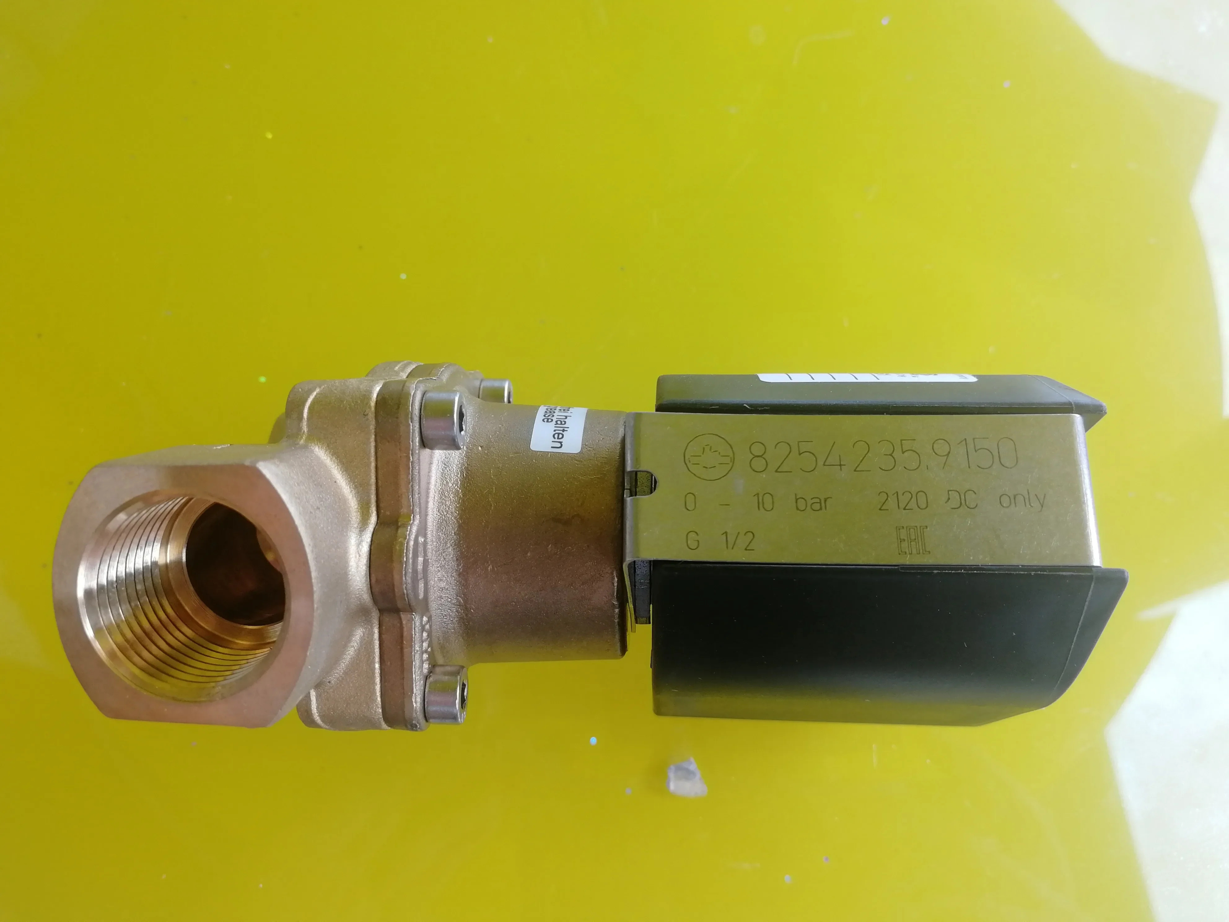 2025.4 Norgren Baoshuo 솔레노이드 밸브 8254235 .9151.024.00 포장 24V.