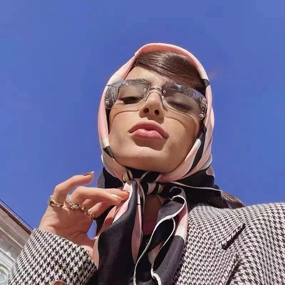 큐빅 반무테 선글라스 하프림 스퀘어 런닝 워터밤 데일리 사각렌즈 큐빅 장식 레트로 실버 화이트 - 상세 이미지 4