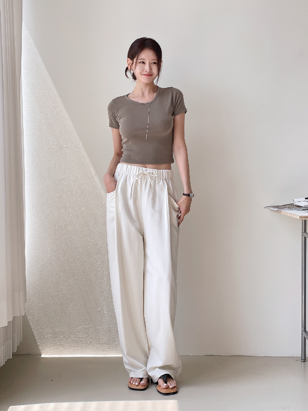여성여름바지 바스락팬츠 핀턱 세미 일자 와이드팬츠 통바지 밴딩 바지 - 상세 이미지 3