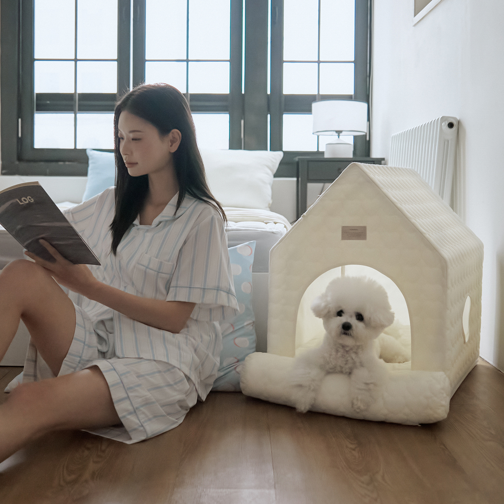 스크래치에 강한 강아지집 고양이 숨숨집 커버분리 사계절 펫하우스 M (하우스+방석세트) - 상품 이미지