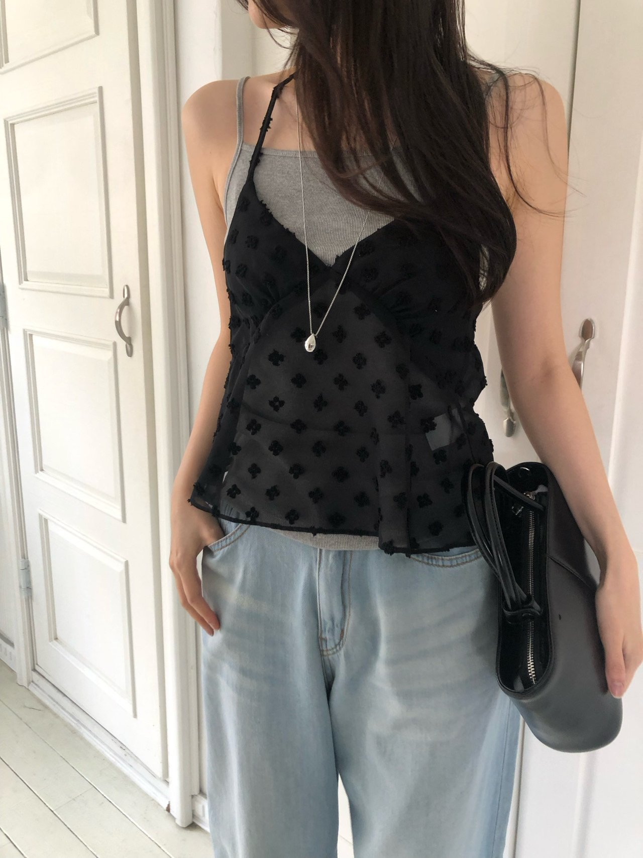 오버무드 여름 시스루 플라워 레이어드 홀터 나시 쉬폰 블라우스 프릴 슬리브리스 - 상품 이미지