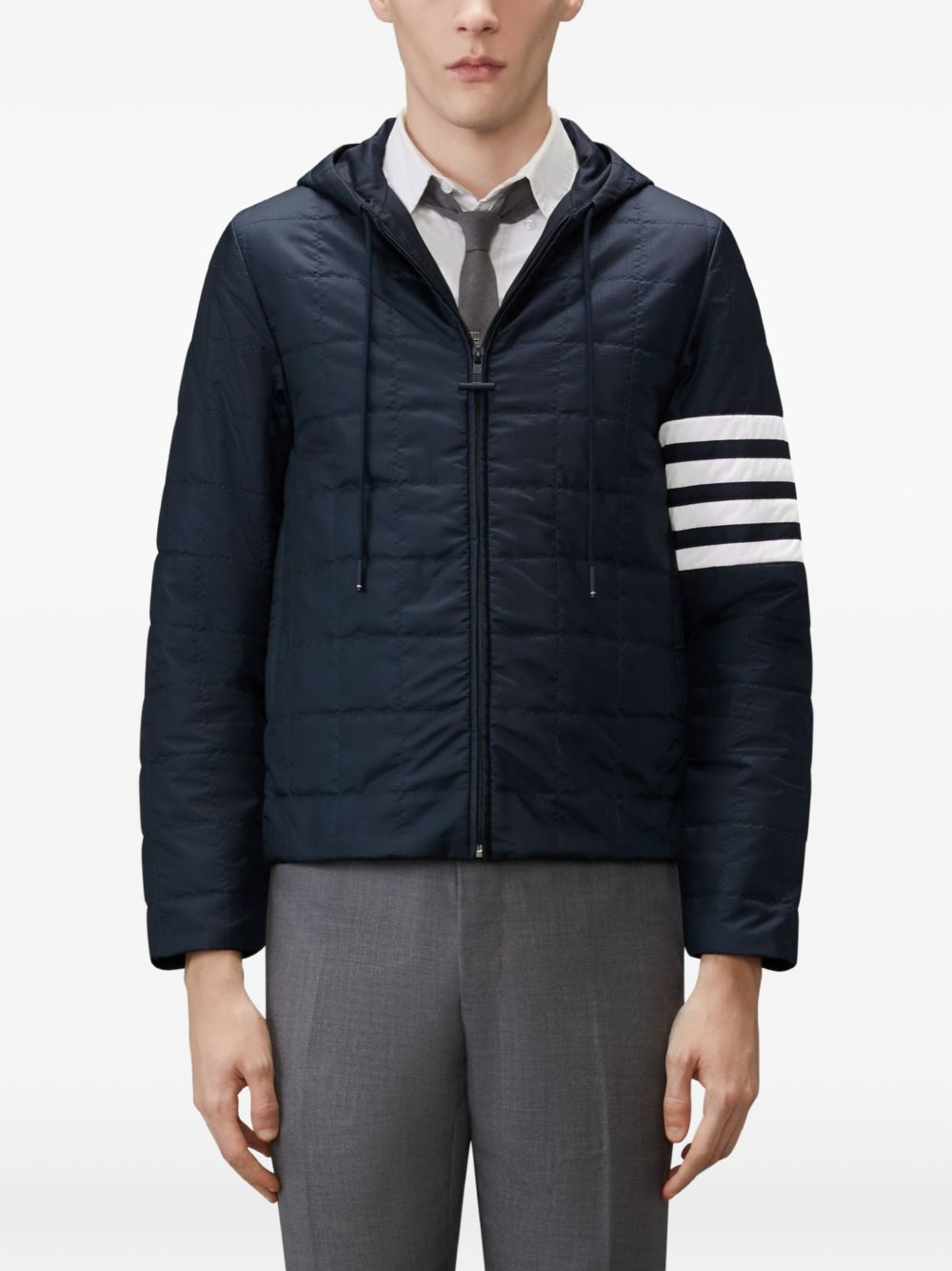 톰 브라운 남성 다운 자켓 FW26 MJD138XF1095415 - 상세 이미지 2