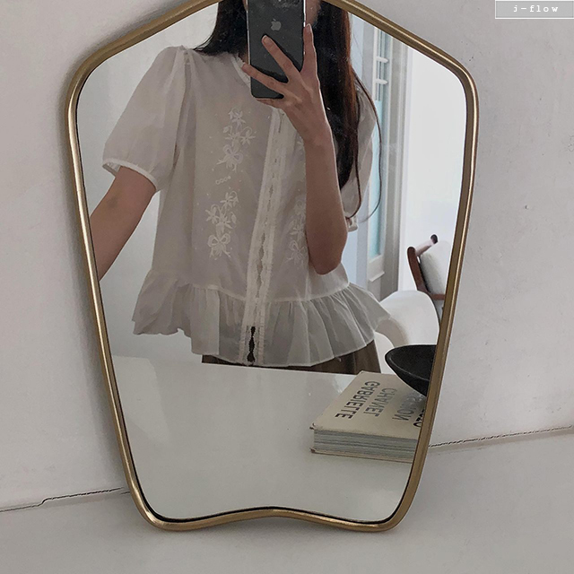 포무아 레이스넥 퍼프 자수 블라우스 2col 봄 여름 라운드 플레어 코튼 제이플로우 이미지 8