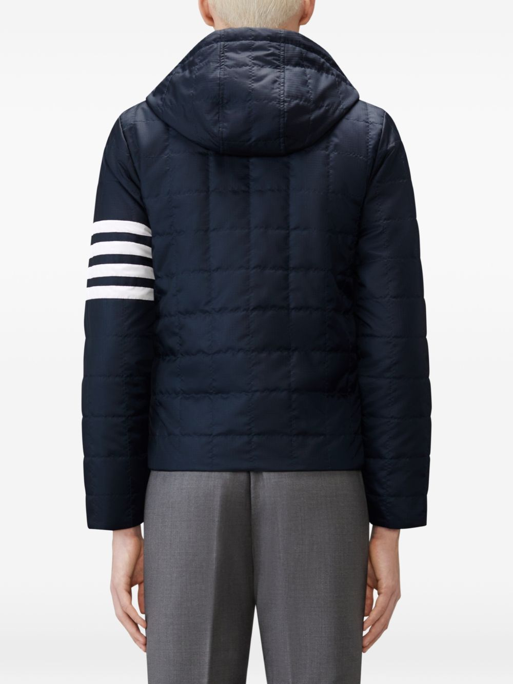 톰 브라운 남성 다운 자켓 FW26 MJD138XF1095415 - 상세 이미지 3