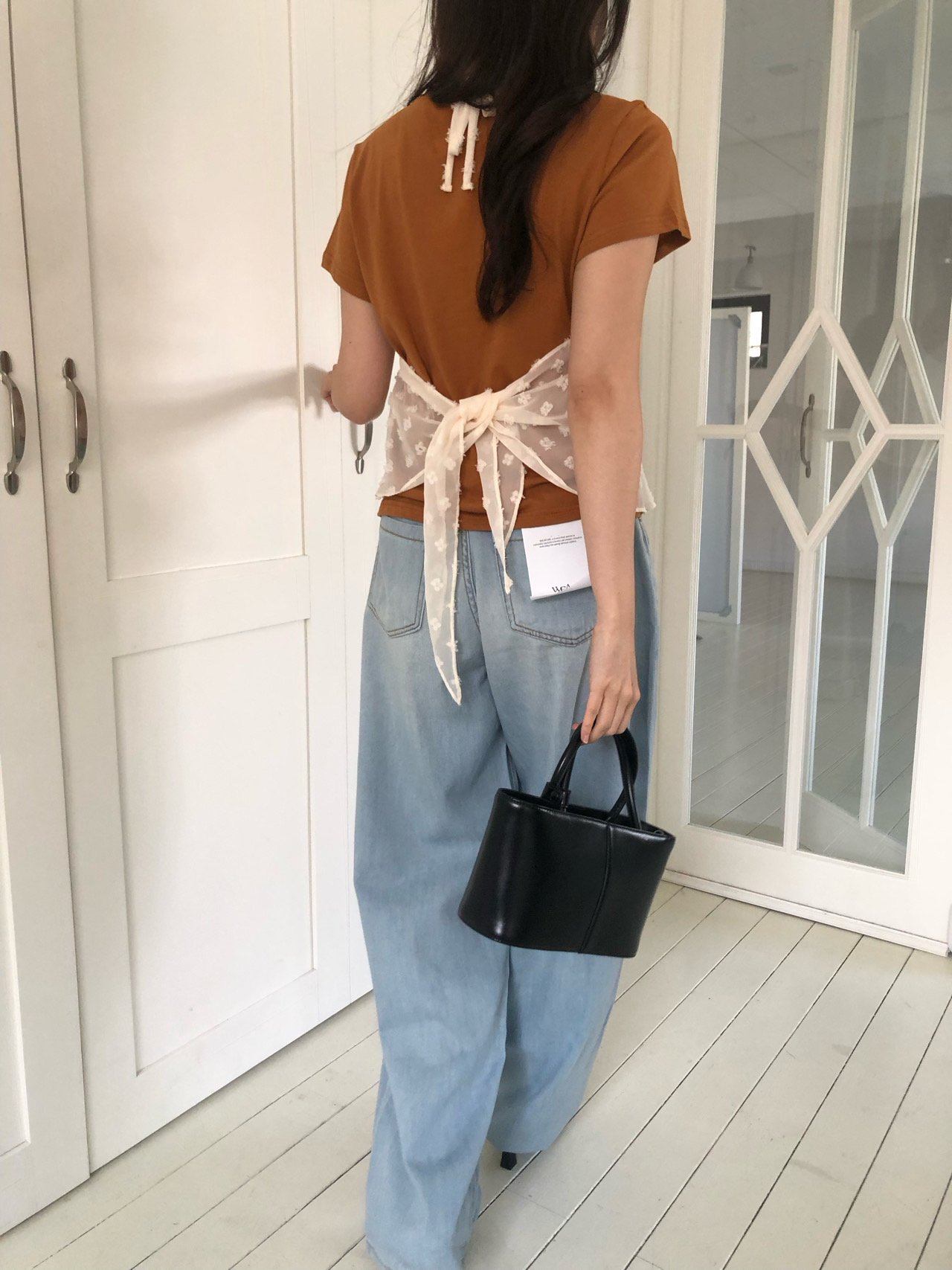 오버무드 여름 시스루 플라워 레이어드 홀터 나시 쉬폰 블라우스 프릴 슬리브리스 - 상세 이미지 3