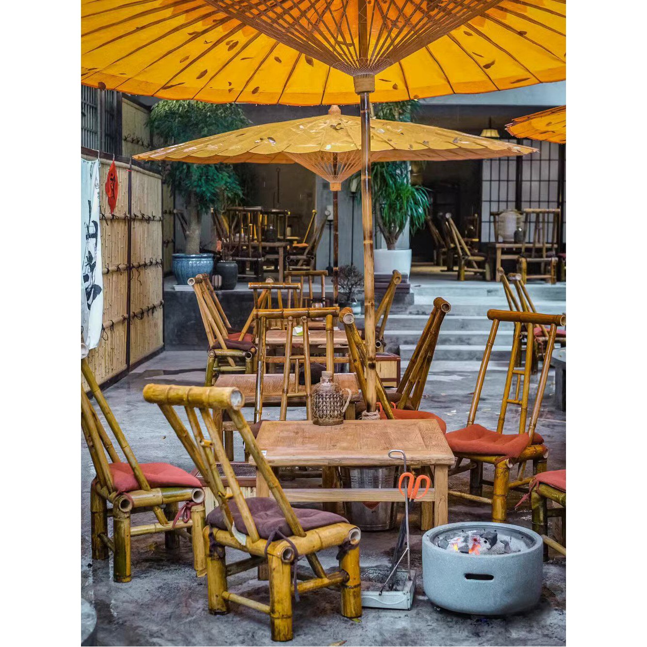 대나무파라솔 우산 감성 정원 받침대 84cm 빨간색 미색 레드 전통 순백 리조트 1 순백색 150cm 반신 - 상세 이미지 2