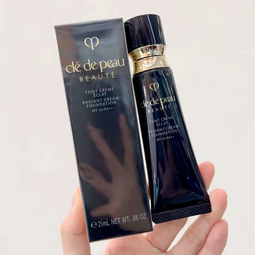 끌레드뽀보떼 파운데이션 래디언트 크림 피부보정 광채 메이크업 O10 21ml - 상품 이미지