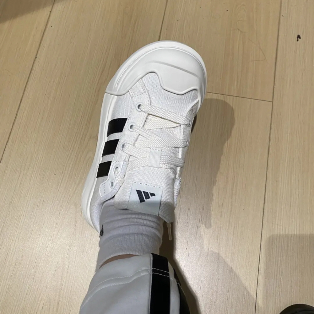 아디다스 맥스코트 뮬 슬립온 스니커즈 화이트 LA4473 이미지 8