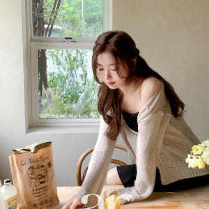 [자체제작] (국내제작) 워셔블 자개 펜던트 브이넥 루즈핏 긴팔 가디건 ... 착용 후기 | 사이즈/핏 총정리 - 상품 이미지 2