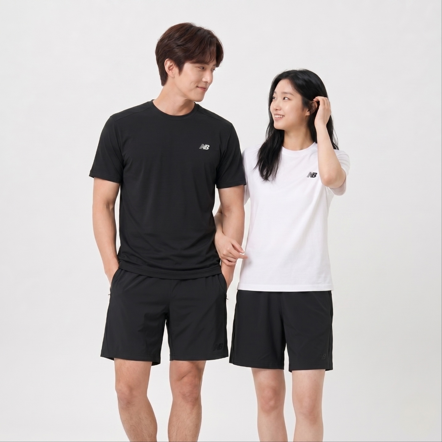 뉴발란스 반팔티 티셔츠 남녀공용 스몰로고 - 상세 이미지 2