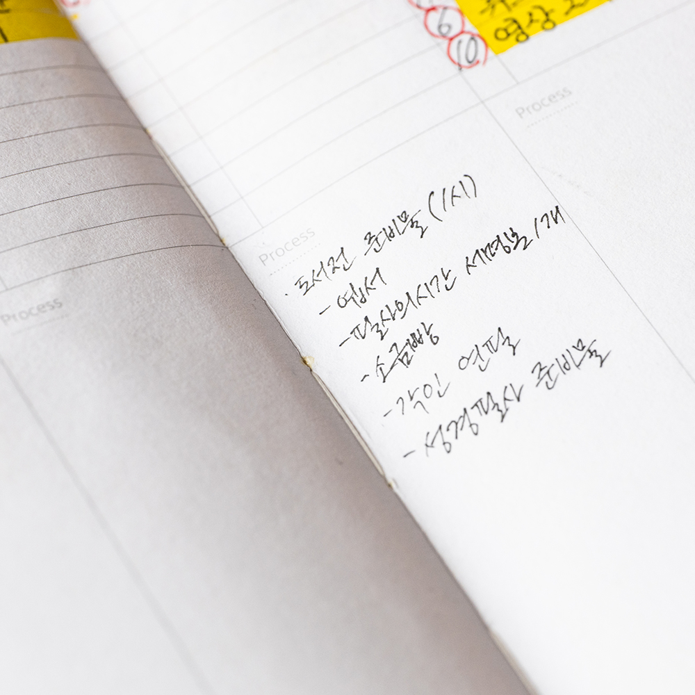 만년필로 쓸 수 있고 선물하기 좋은 쫙 펴지는 동백문구점 심플 데일리 플래너다이어리 이미지 7