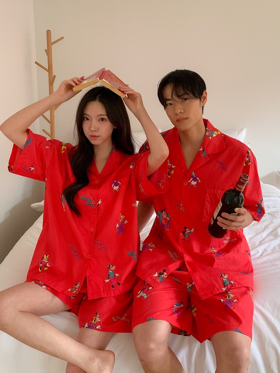 디즈니 프렌즈반팔잠옷세트 커플 신혼 바캉스 홈웨어 파자마 상하의세트 여름 면 편안한 - 상세 이미지 2