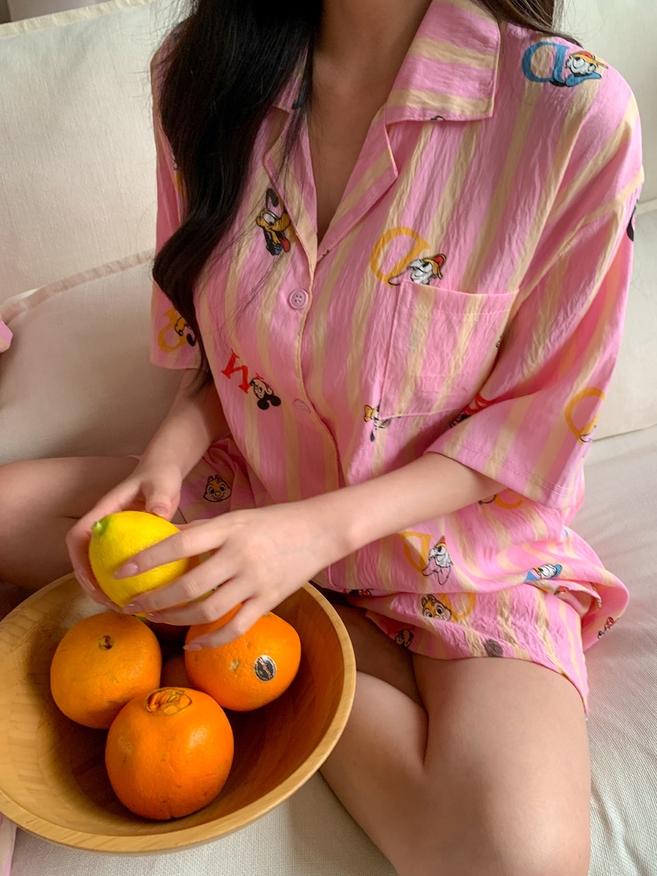 디즈니 알파벳잠옷세트 반팔 반바지 상하의 세트 커플 신혼 여행 홈웨어 파자마룩 - 상세 이미지 5