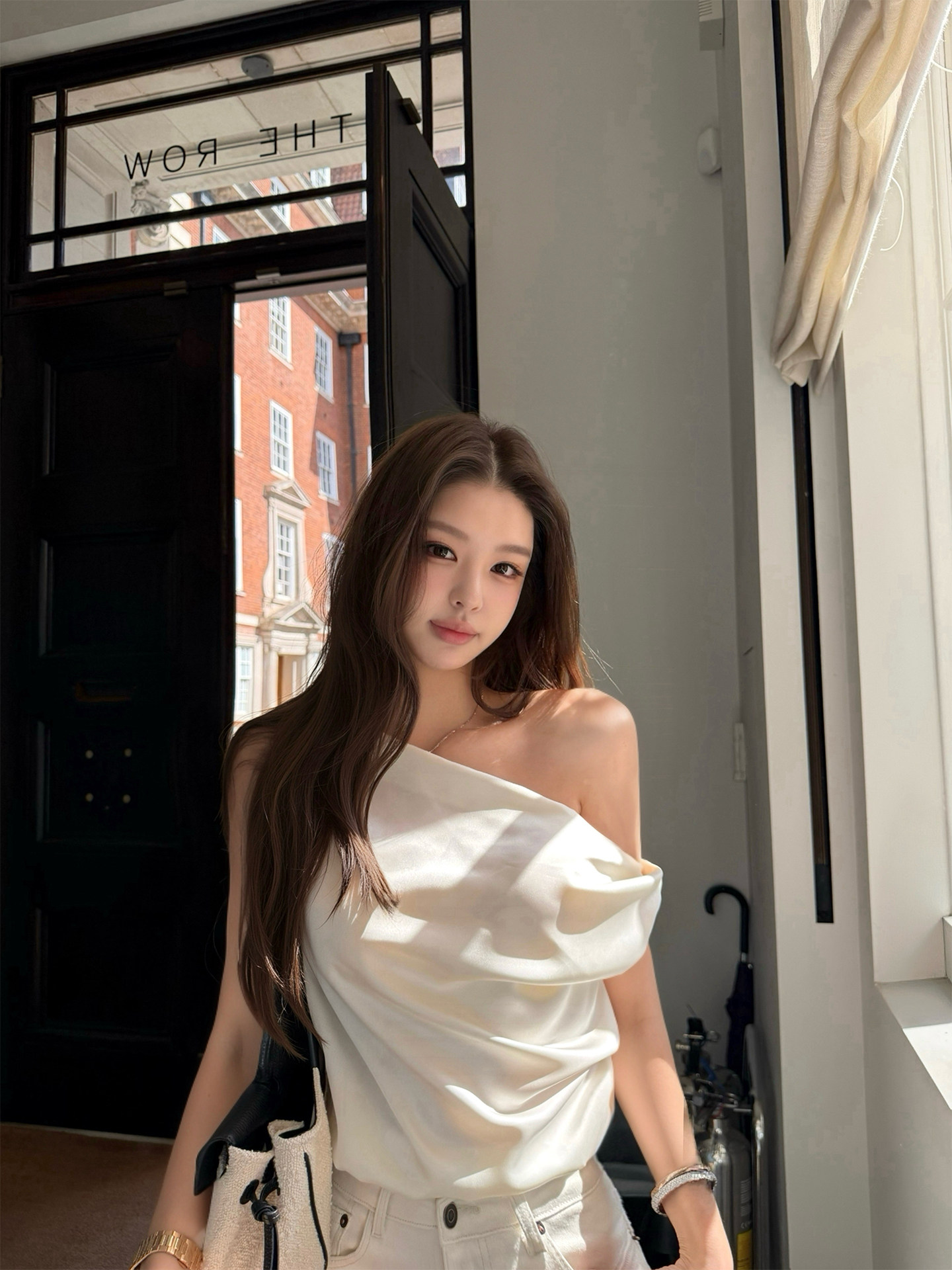 MORNINGFAN 샤틴블라우스 오프숄더 새틴 블라우스 여성 여름 셔츠 이미지 6