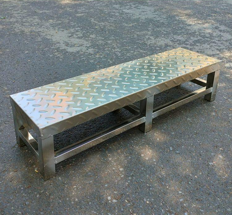 미끄럼방지 발판 산업용 스틸 15cm 단층 계단형 60 6다리 미끄럼방지 100x30x25 - 상품 이미지