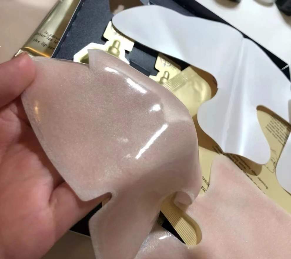 끌레드뽀보떼 마스크팩 꽁상뜨레 일루미나뙤르 루미나투어 수분진정케 6종 세트 - 상세 이미지 3