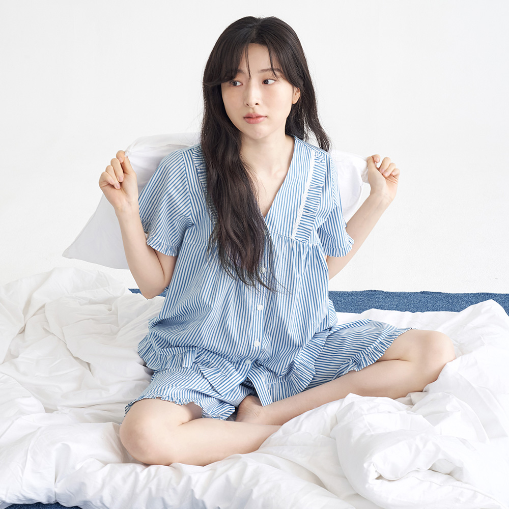블루ST V넥 순면 여성 반팔 빅사이즈 잠옷 세트 - 메인 이미지